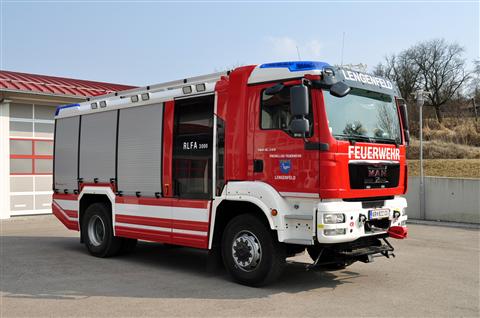 Freiwillige Feuerwehr Krems/Donau - RLFA 3000 - das neue Fahrzeug der FF Lengenfeld 