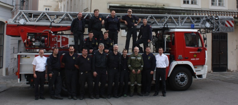 Freiwillige Feuerwehr Krems/Donau - Taktik im Drehleitereinsatz